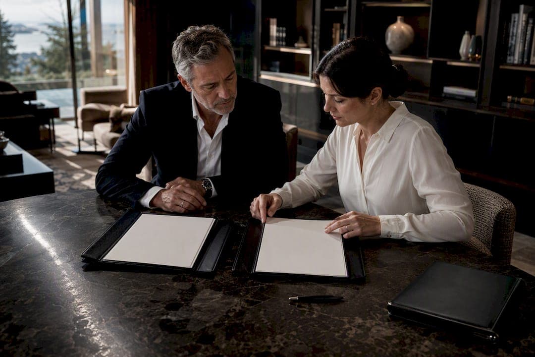 Avoid an Insurance Gap: Estate vs Property Manager for Affluent Owners