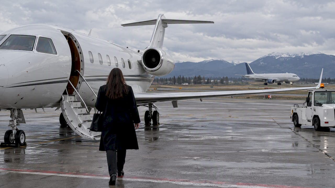 Private Jet vs Airline in Canada: When 4+ Make Charter Pay